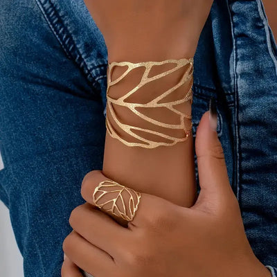 Elegant Vintage Cuff Bracelet with Leaf Motif