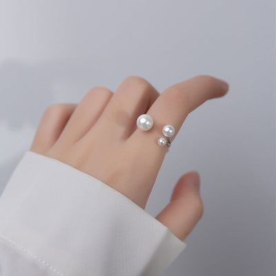 Elegant Trio Pearl Ring