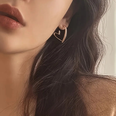Elegant Heart-Shaped Rose Gold  Earrings