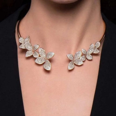 Elegant Flower Crystal Necklace