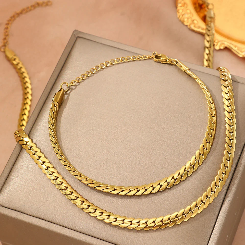 Sophisticated stainless steel plated Chain Set