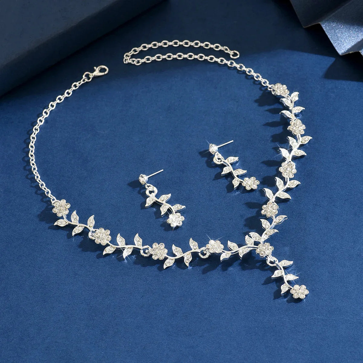 Fashion Flower Necklace & Earring Set