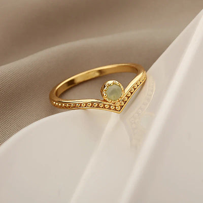 Elegant Gold Waterdrop Opal Crown Ring